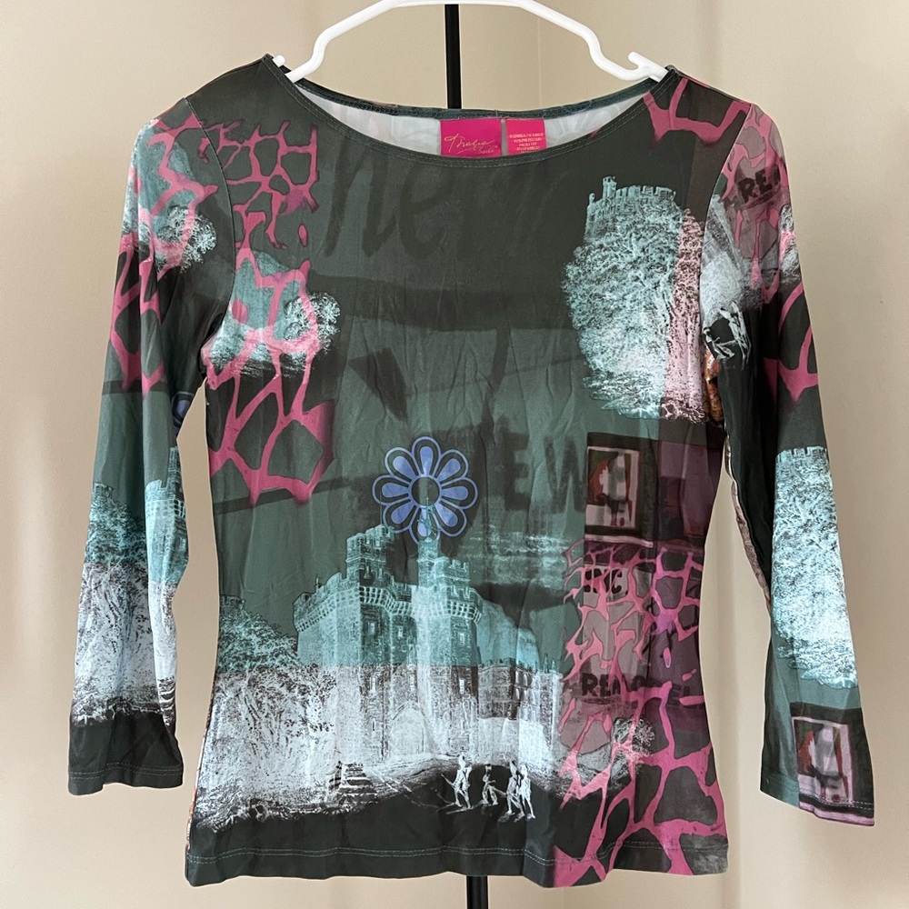 Vintage Early 2000s Y2K Super Stretchy Graphic Urban Women’s Top XS